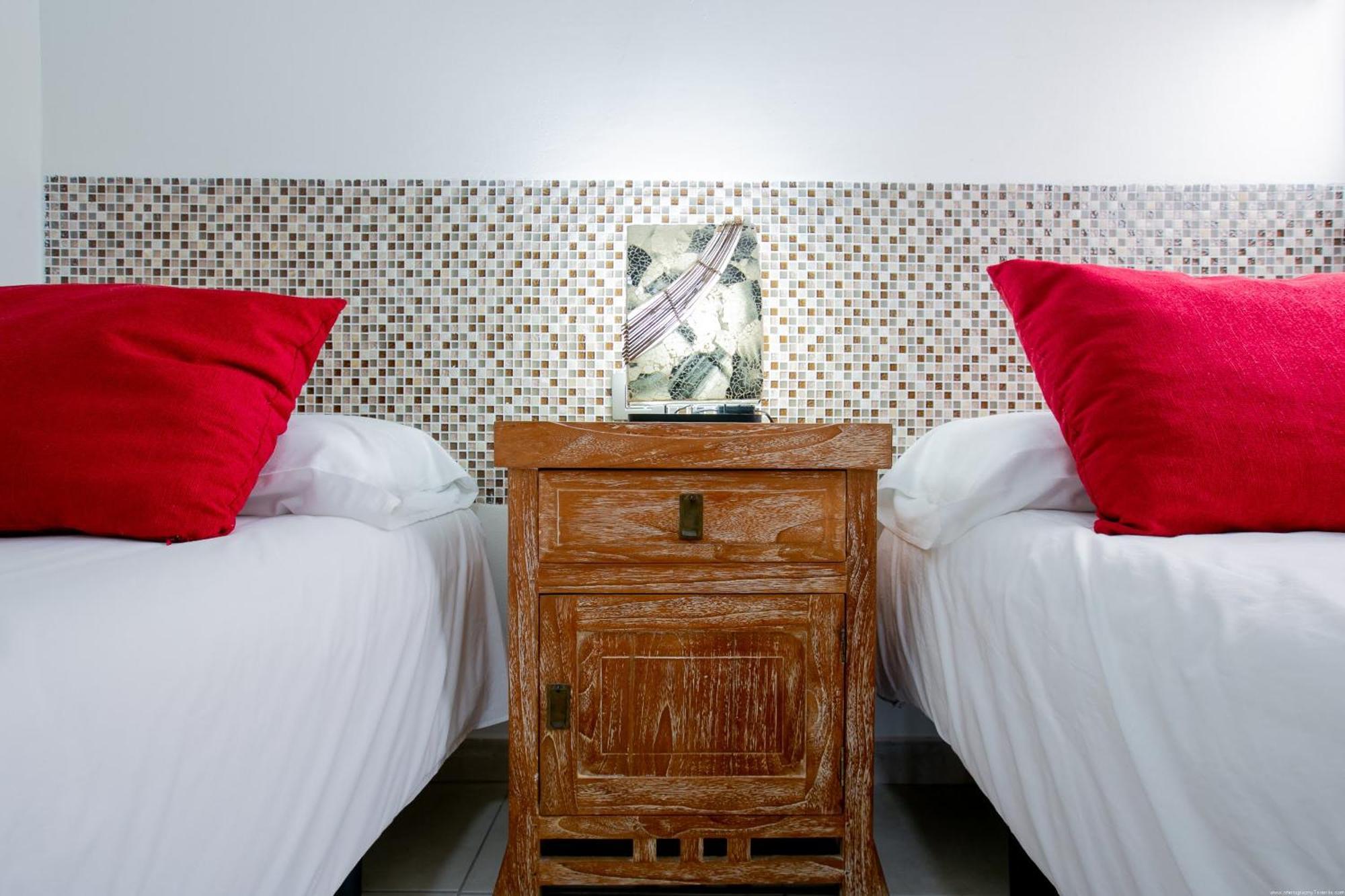 La Caleta Sunrises Apartment